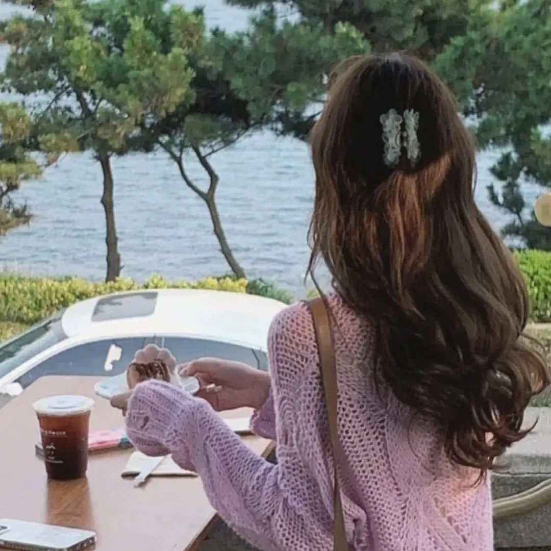 黑色姐妹花